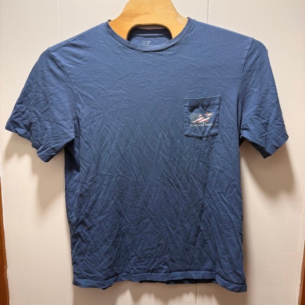 Vineyard Vines Mens Blue American Flag Whale Logo Pocket T-Shirt Large L